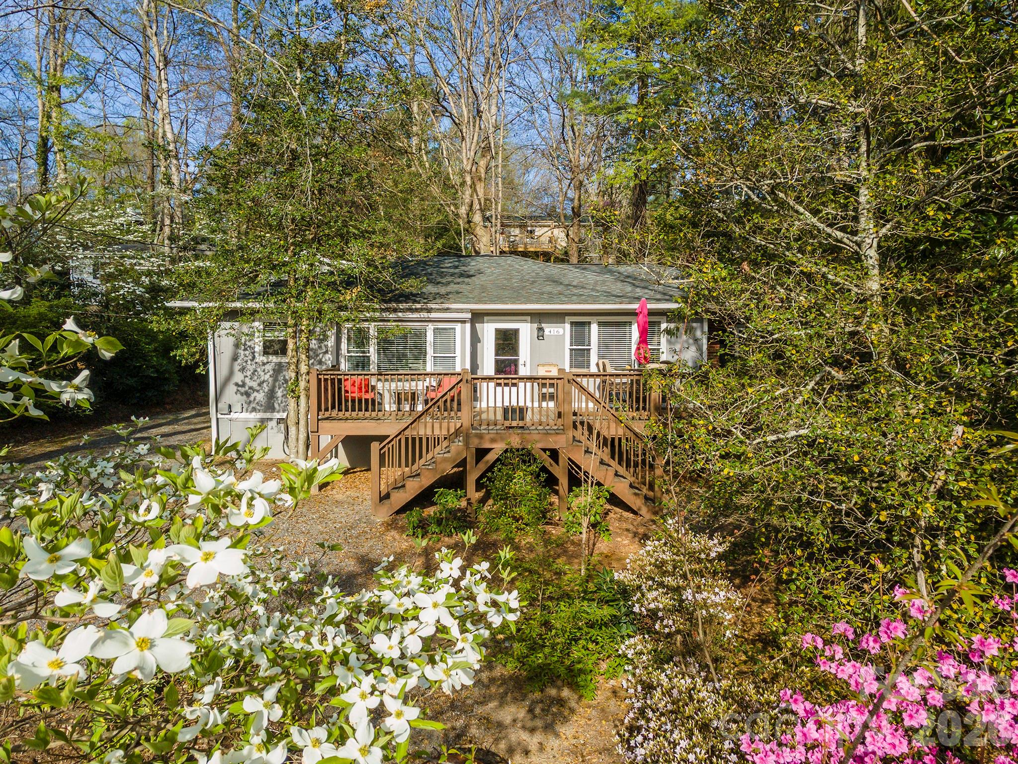 416 S Cherokee Avenue Black Mountain NC 28711
