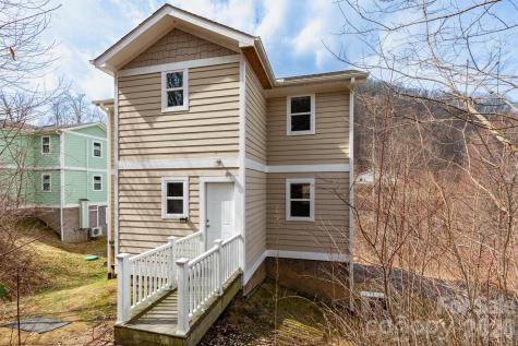 14 Lila Lane Clyde NC 28721
