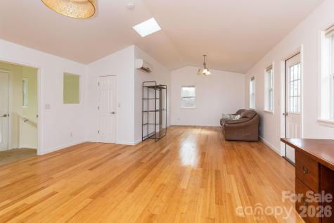 14 Lila Lane Clyde NC 28721