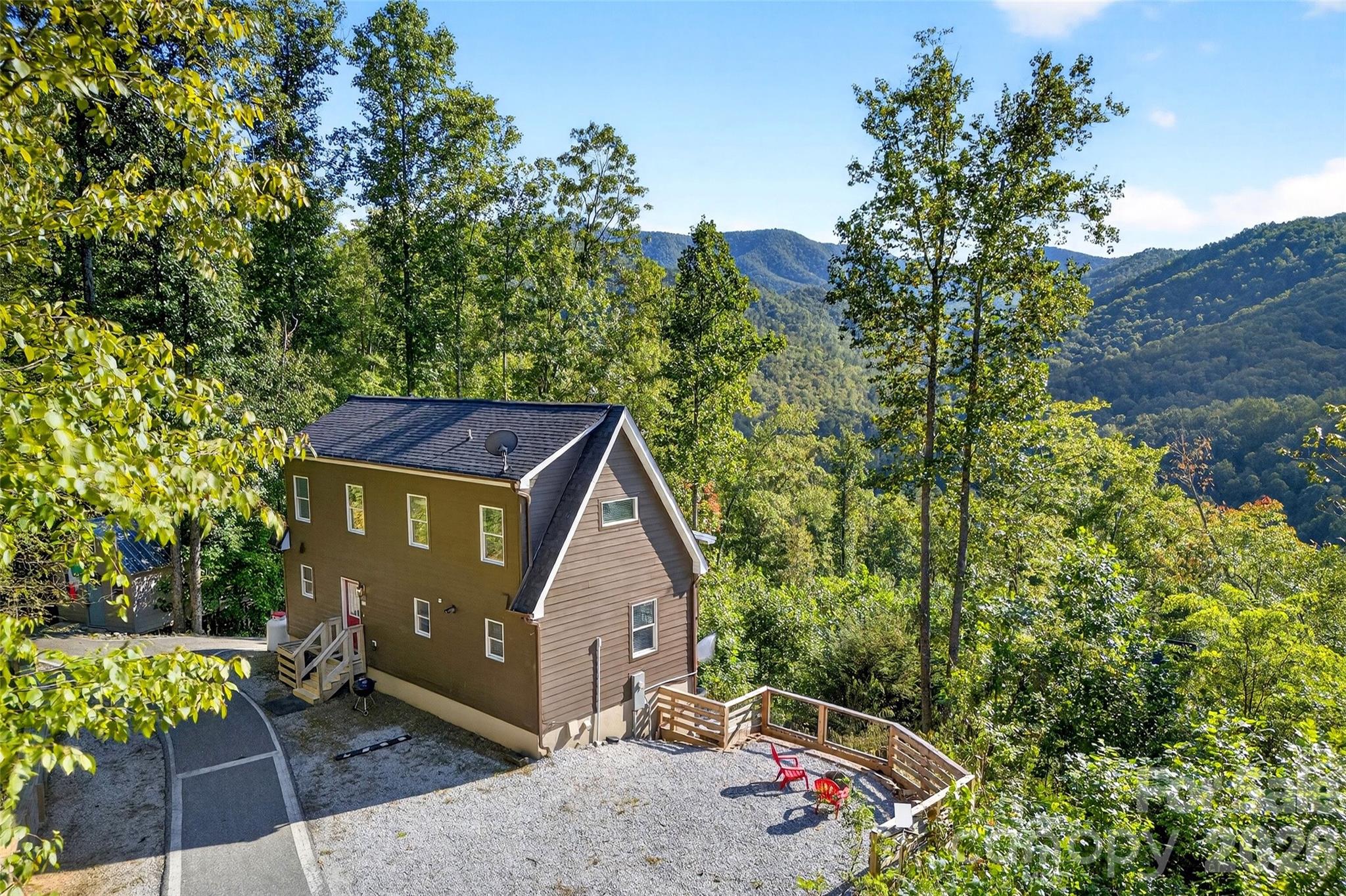 8026 Buck Creek Road Marion NC 28752