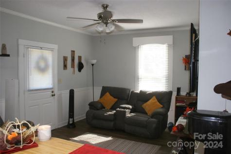 316 N Government Street Lincolnton NC 28092