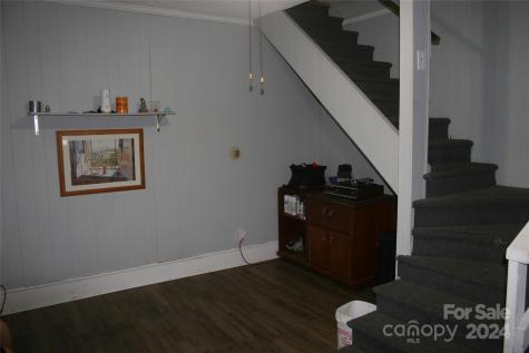 316 N Government Street Lincolnton NC 28092