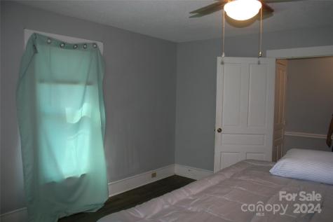 316 N Government Street Lincolnton NC 28092