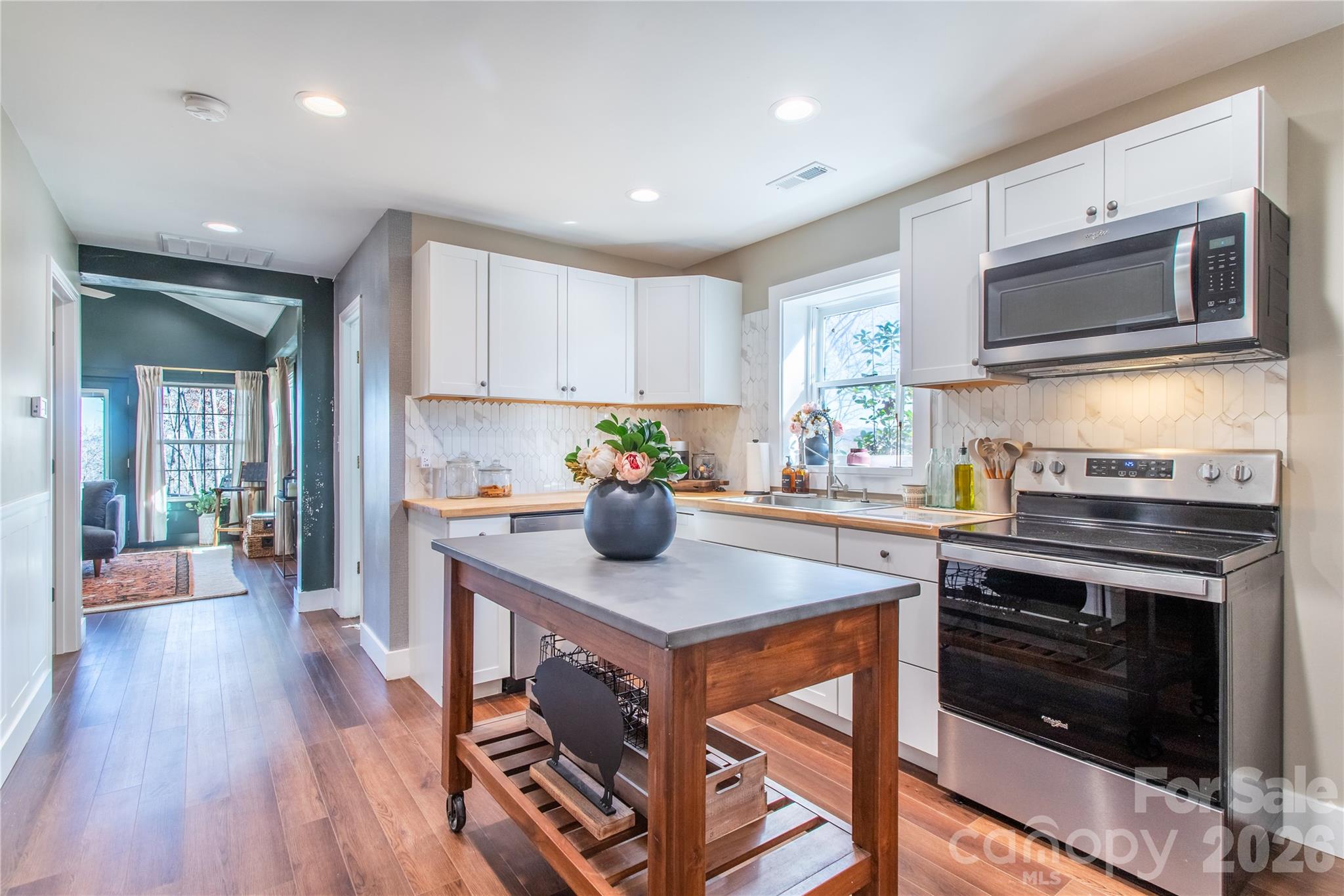426, 428 Weaver Creek Road Brevard NC 28712