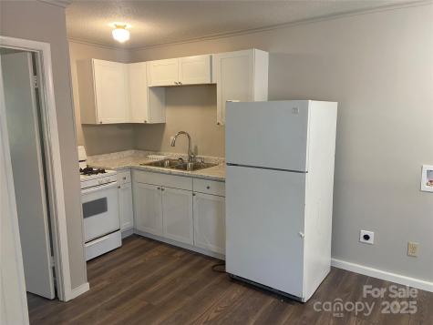 1616 W Fifth Avenue Gastonia NC 28052