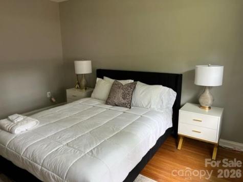 2205 Thurmond Place Charlotte NC 28205