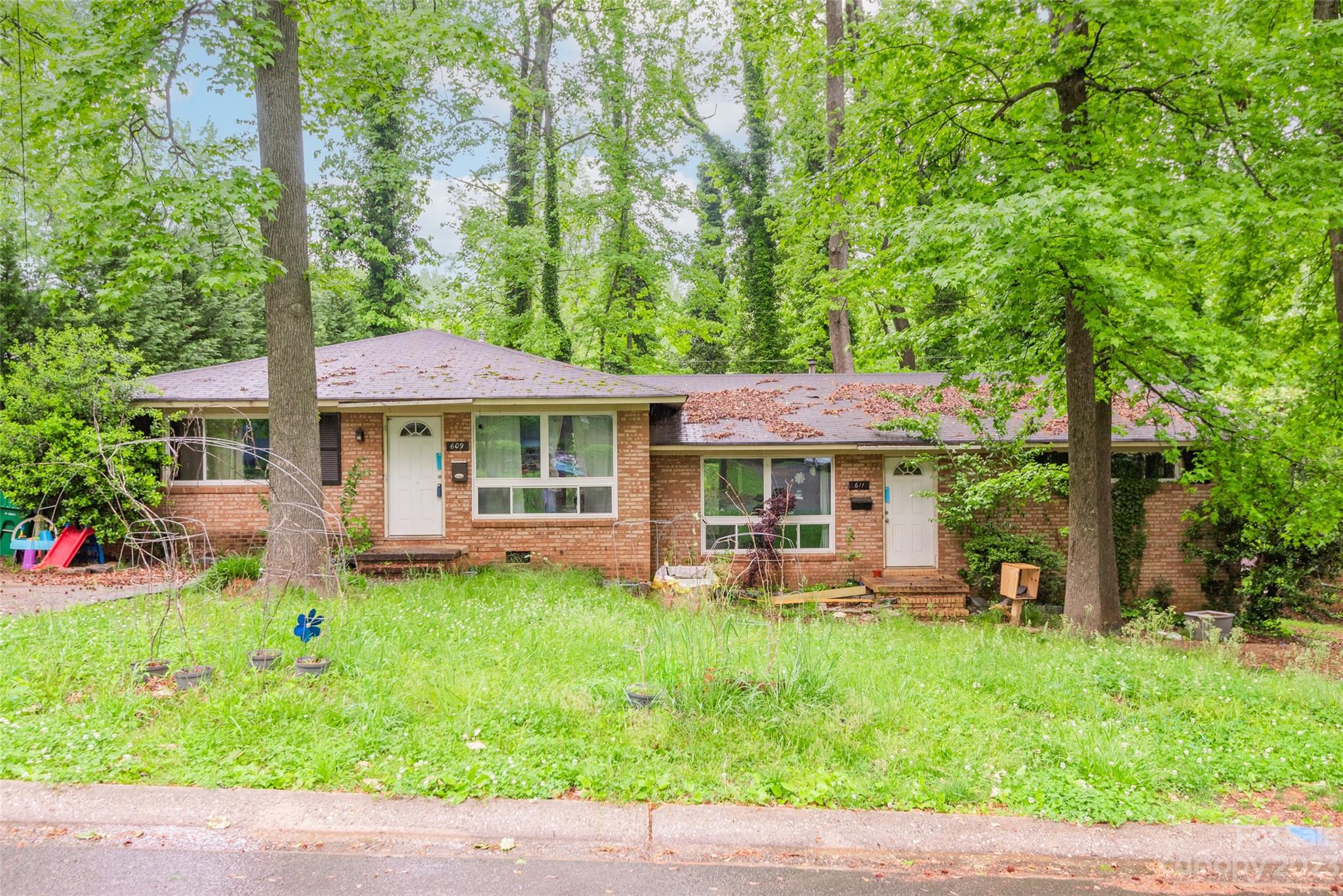 609/611 Camrose Drive Charlotte NC 28215