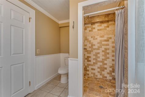6 Reynolds Road Asheville NC 28806
