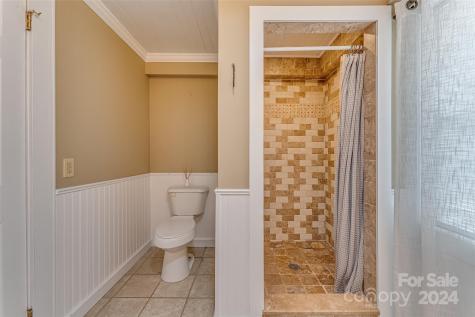 6 Reynolds Road Asheville NC 28806