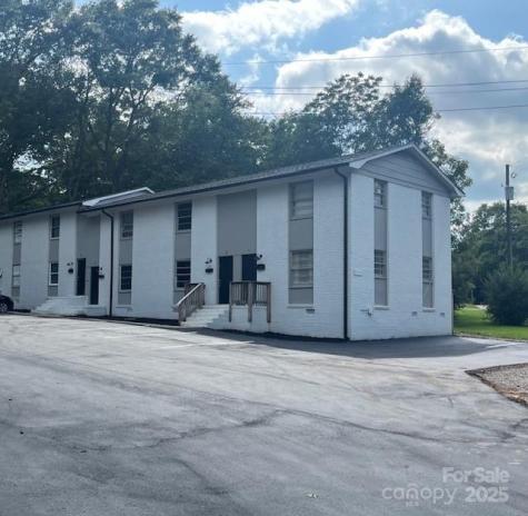 227 W Glendale Avenue Mount Holly NC 28120