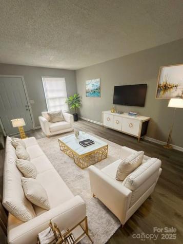 227 W Glendale Avenue Mount Holly NC 28120