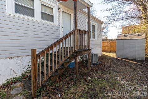 118 & 120 E Kivett Street Asheboro NC 27203