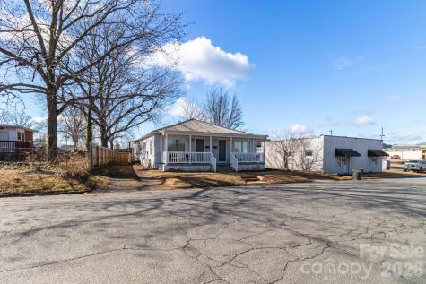 118 & 120 E Kivett Street Asheboro NC 27203