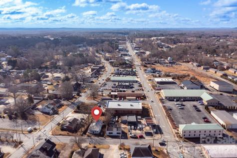 118 & 120 E Kivett Street Asheboro NC 27203