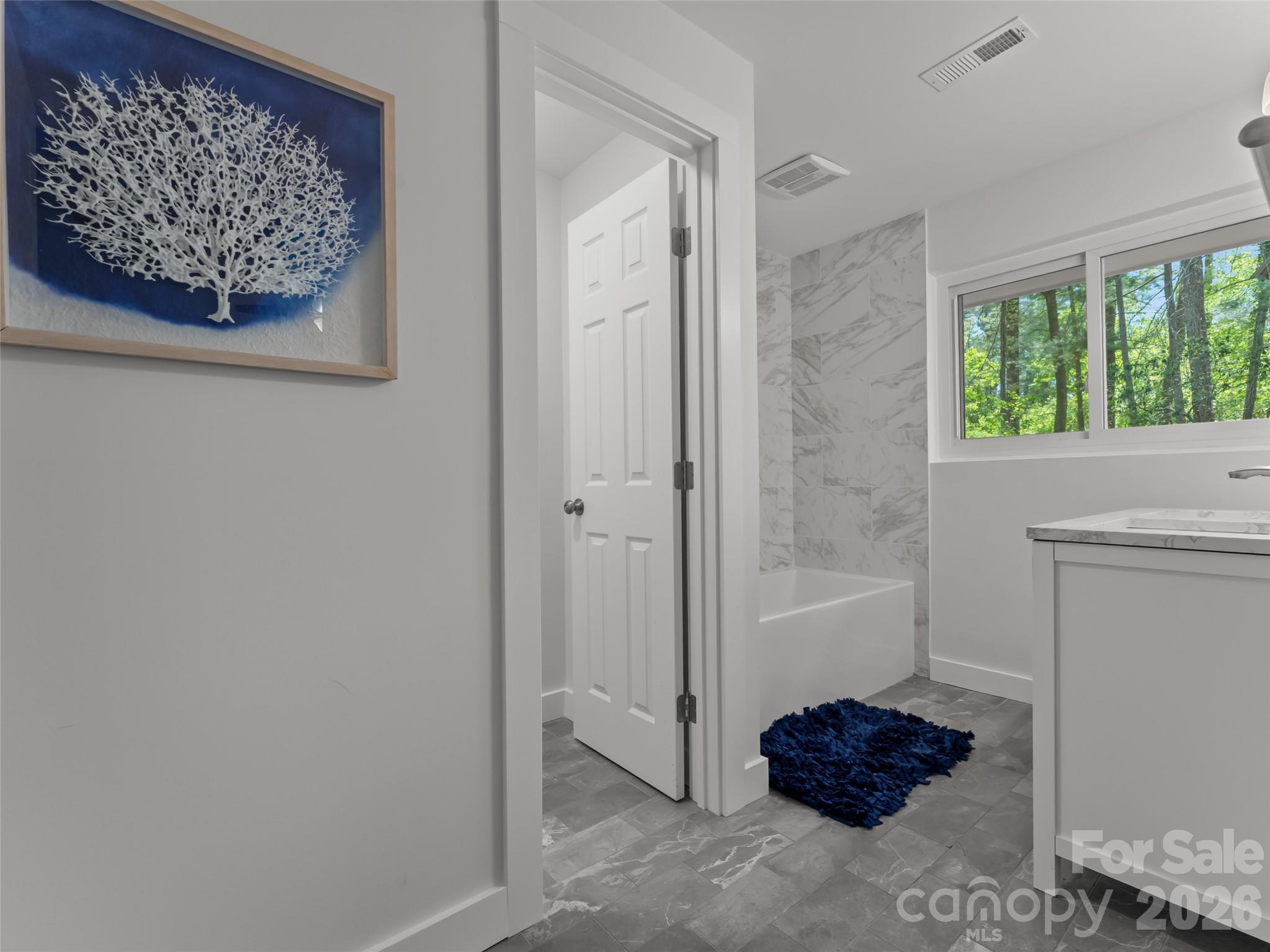 1110 3rd Avenue W Hendersonville NC 28739