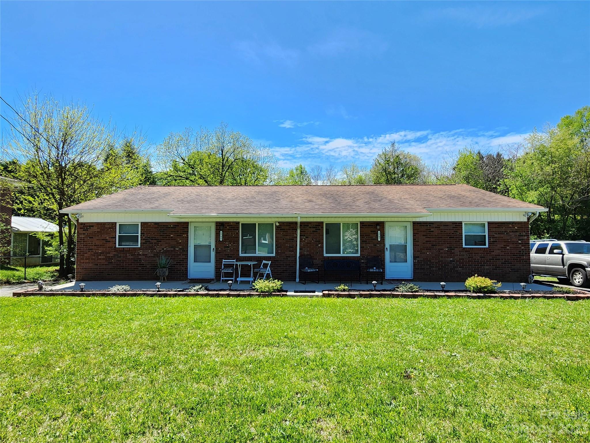 1755 2nd Avenue NW Hickory NC 28601