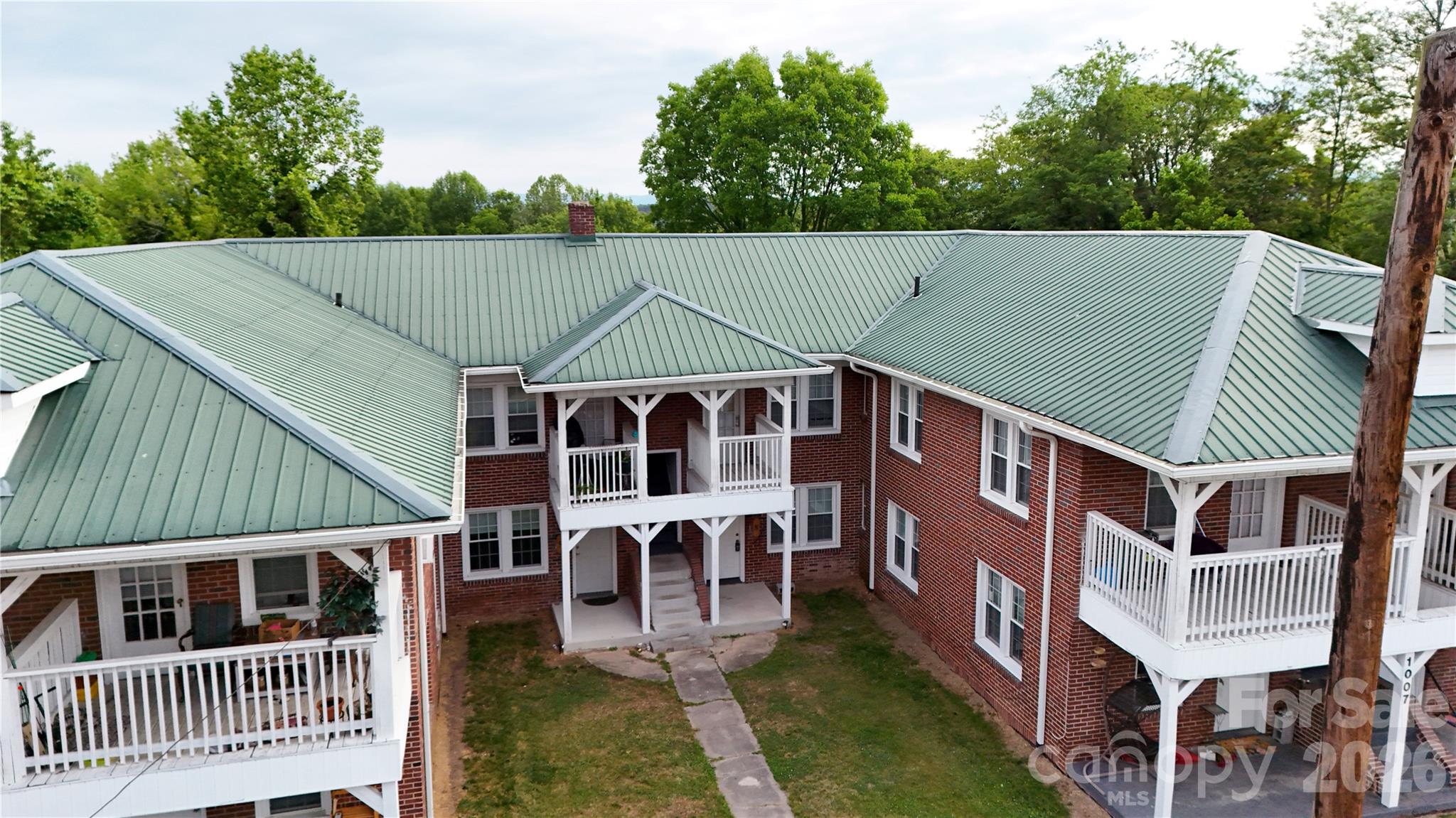 1007 S Main Street Mount Airy NC 27030