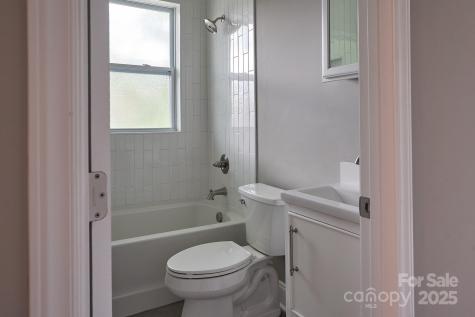 217 Circle Avenue Charlotte NC 28207