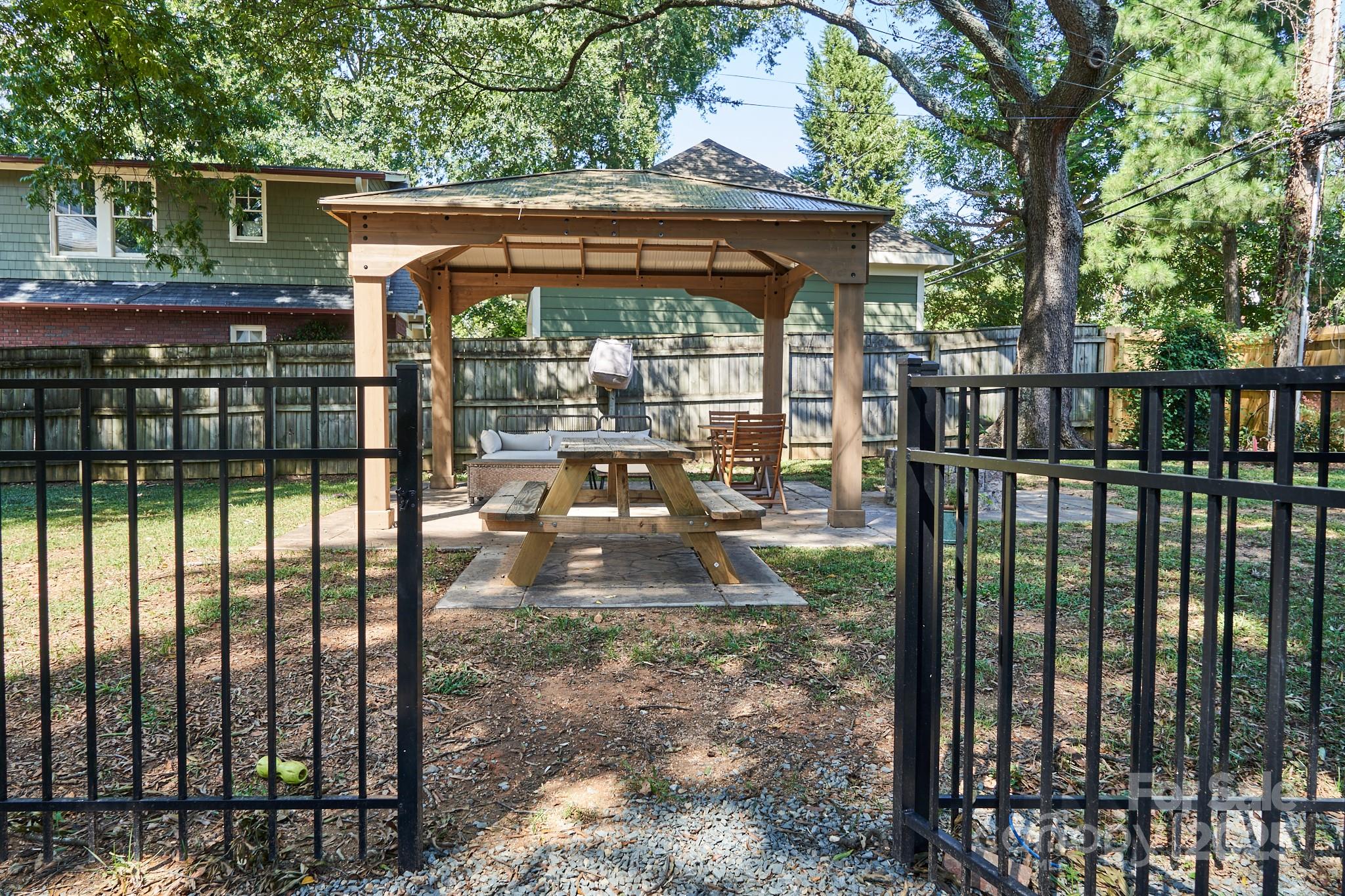 217 Circle Avenue Charlotte NC 28207