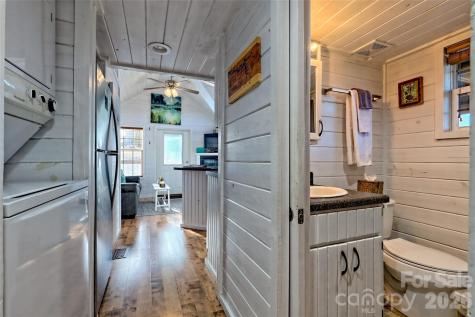 1628 Round Hill Road Bryson City NC 28713