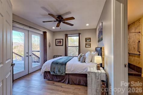 1628 Round Hill Road Bryson City NC 28713
