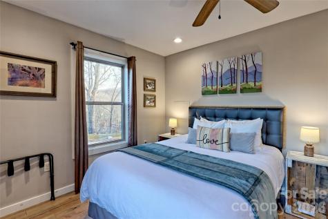 1628 Round Hill Road Bryson City NC 28713