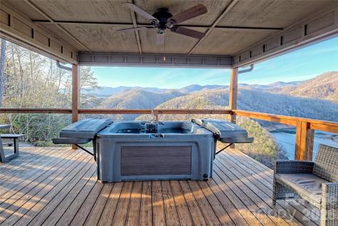 1628 Round Hill Road Bryson City NC 28713