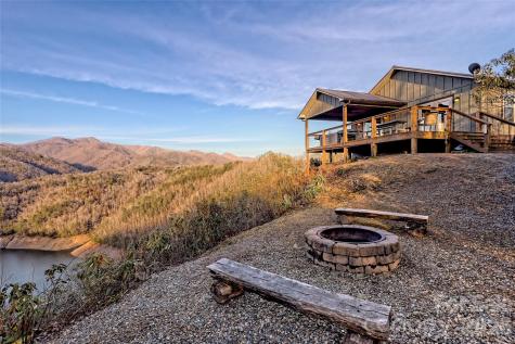 1628 Round Hill Road Bryson City NC 28713