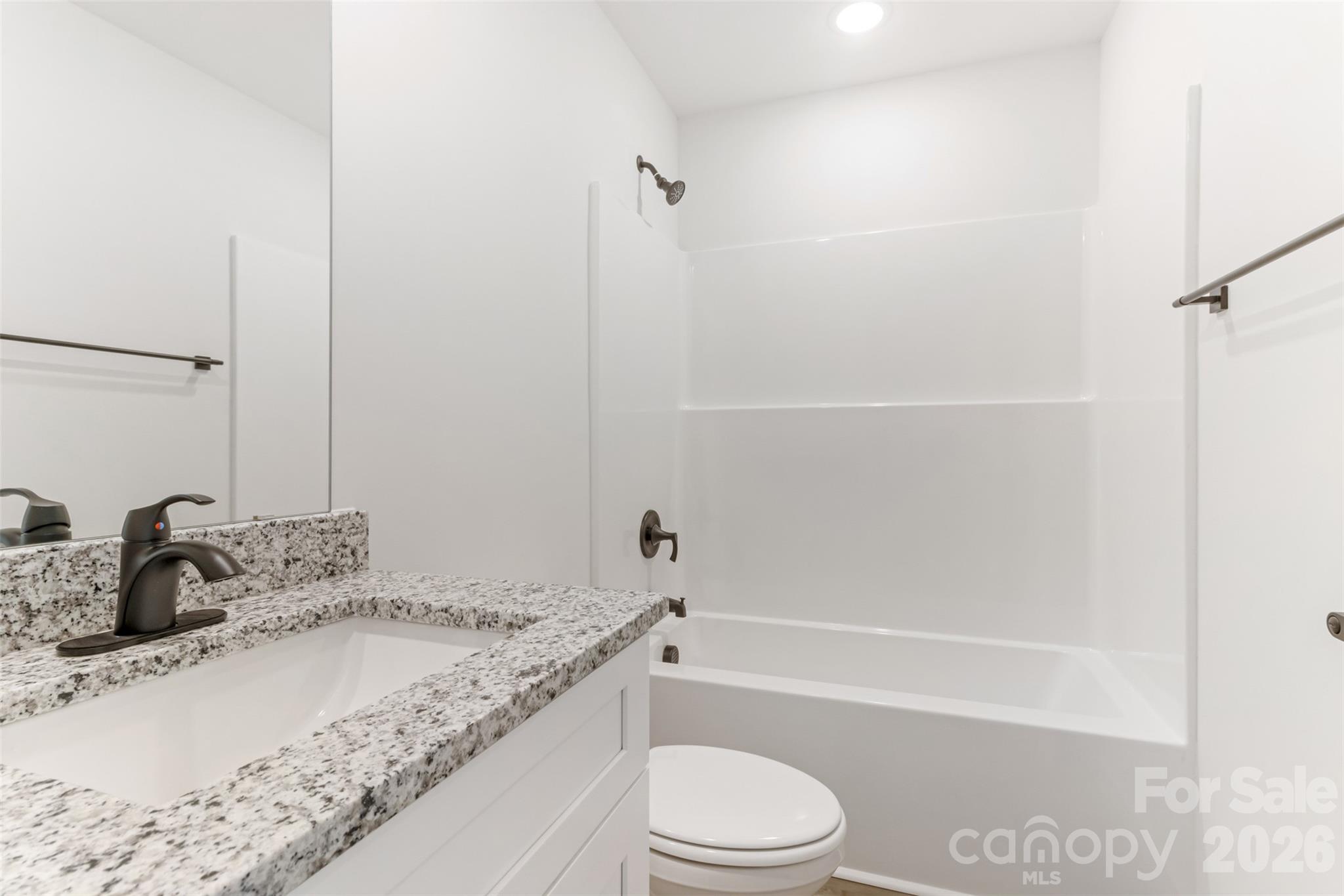 453-455 17th Avenue NE Hickory NC 28601