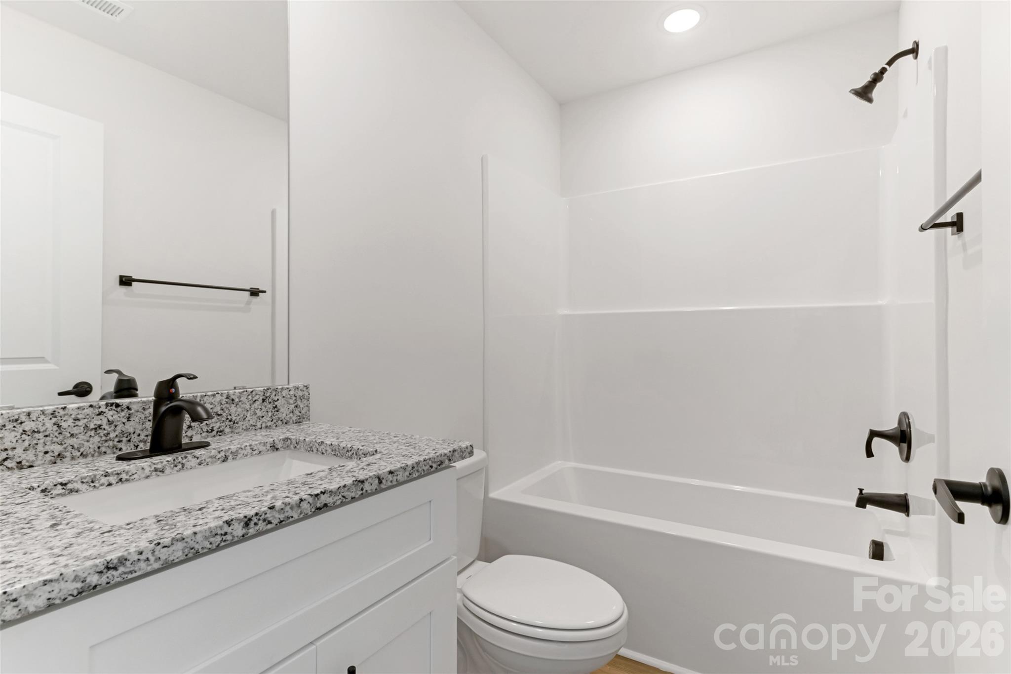 453-455 17th Avenue NE Hickory NC 28601