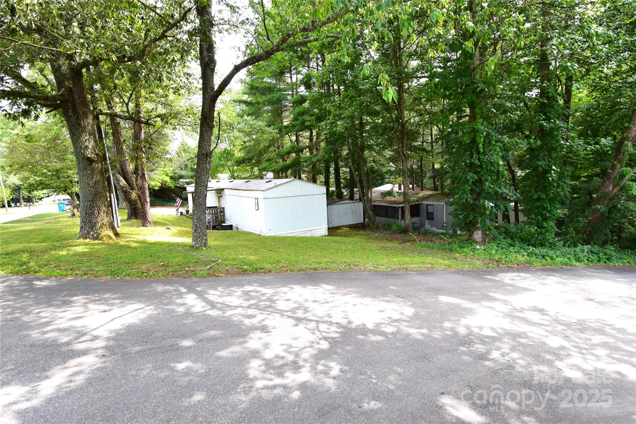 295 Asbury Road Candler NC 28715