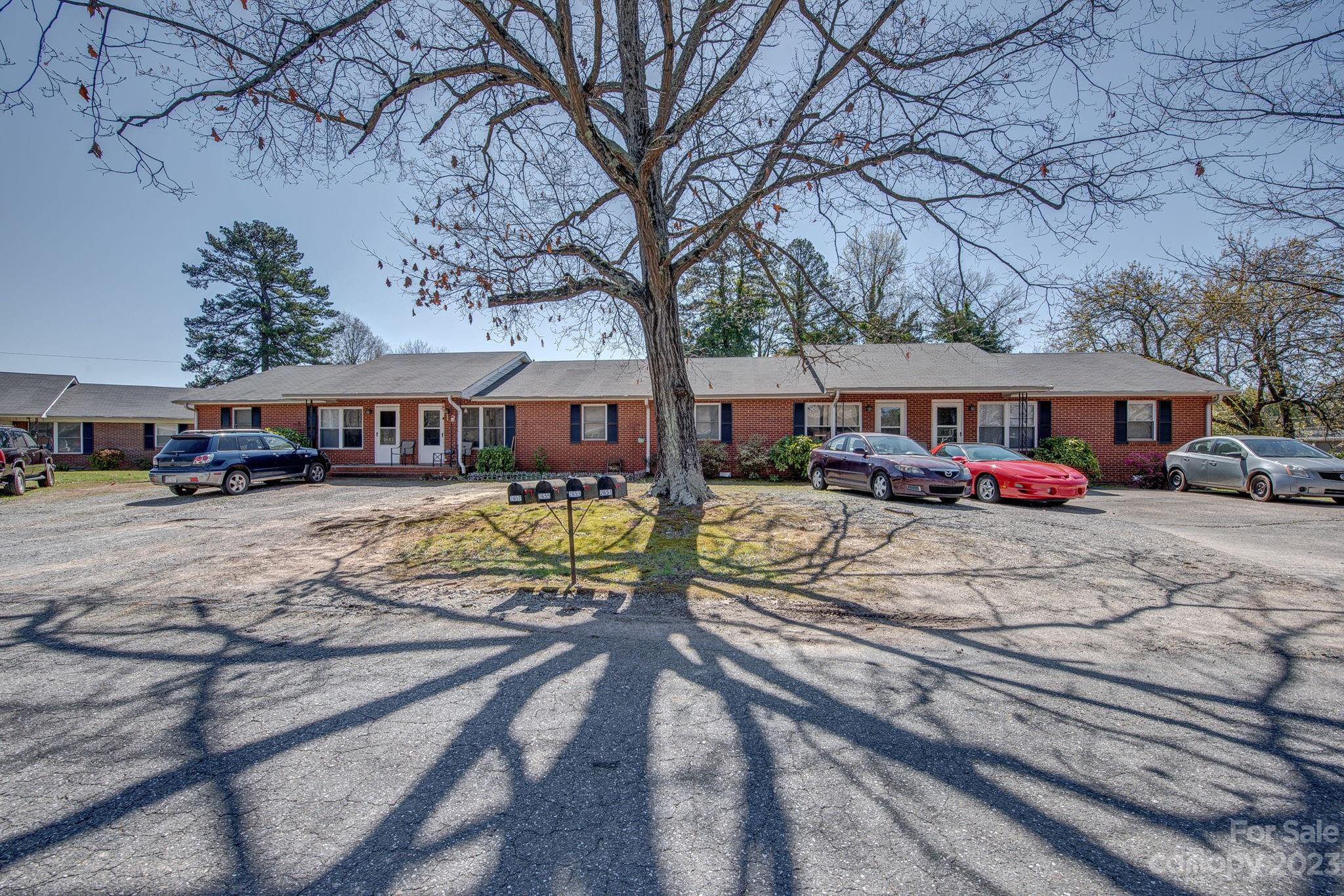 2651 Aden Avenue Gastonia NC 28054