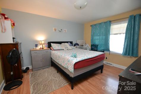 6911 Woodstream Drive Charlotte NC 28210