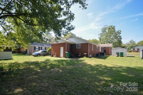 6911 Woodstream Drive Charlotte NC 28210