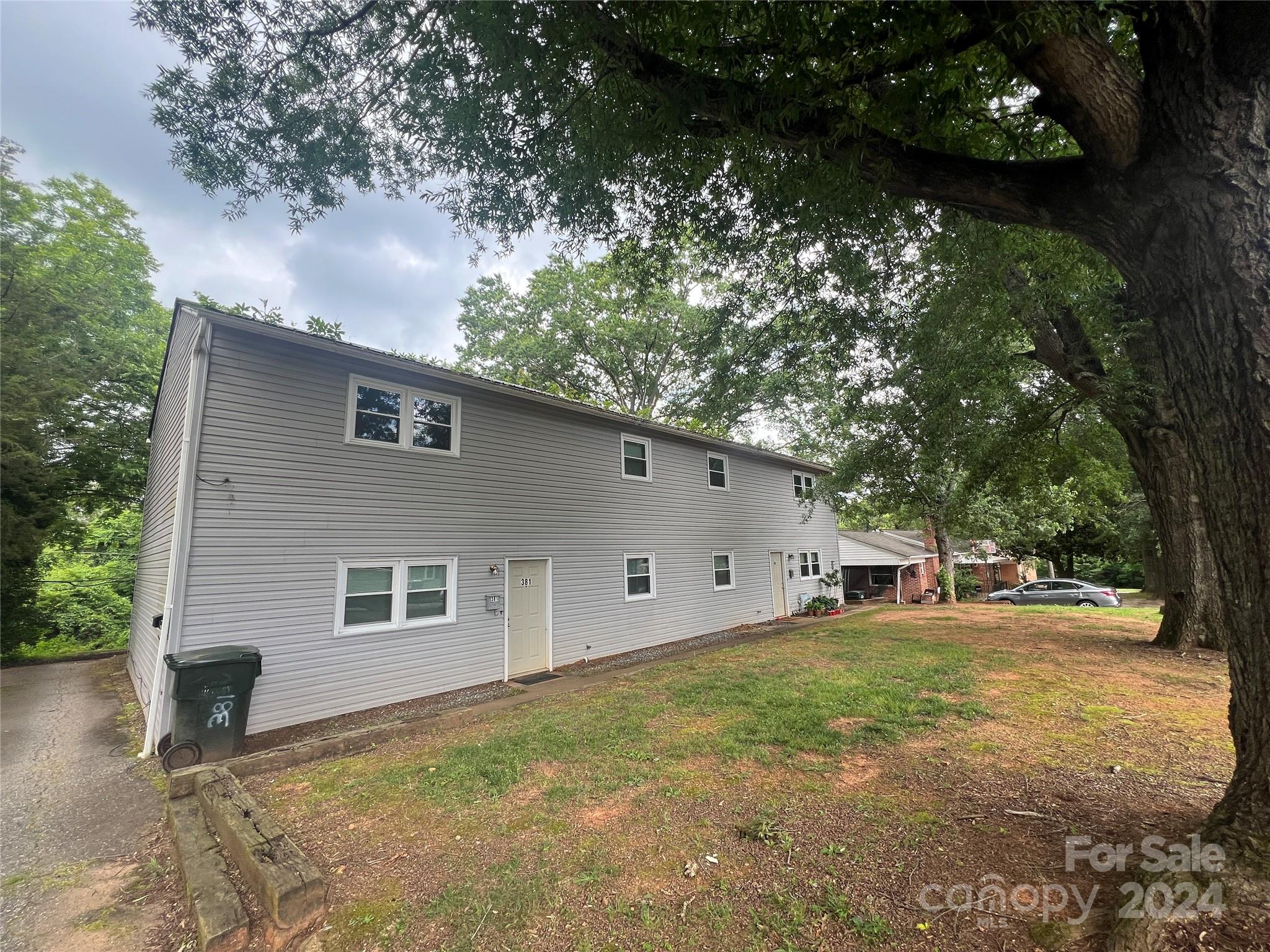 381 20th Avenue NE Hickory NC 28601