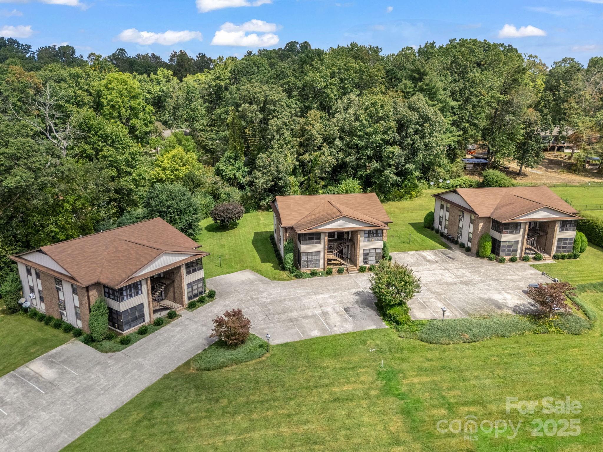 45 Indian River Road Hendersonville NC 28791