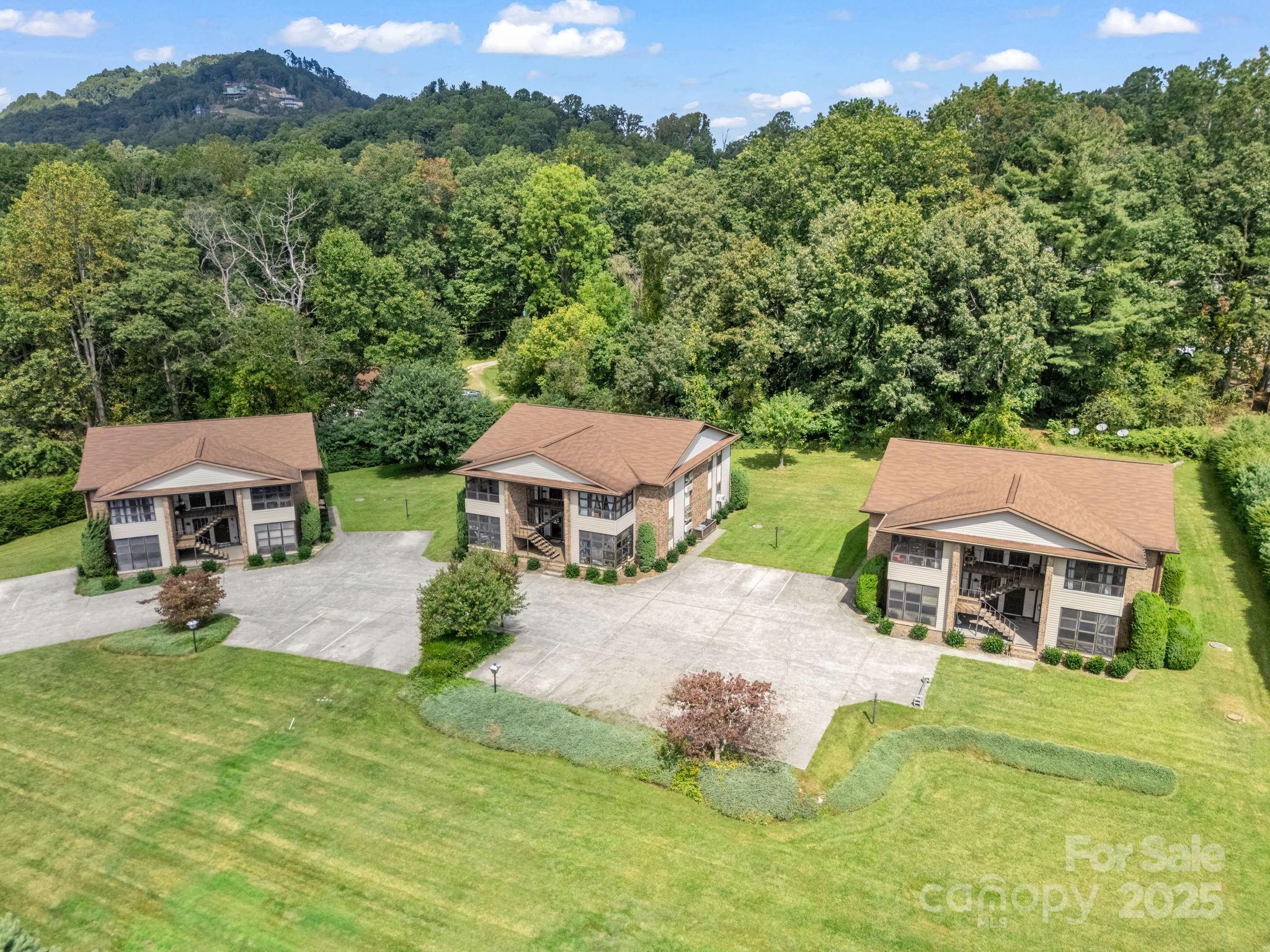 45 Indian River Road Hendersonville NC 28791