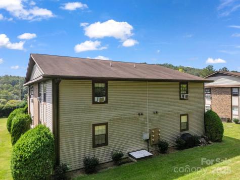 45 Indian River Road Hendersonville NC 28791