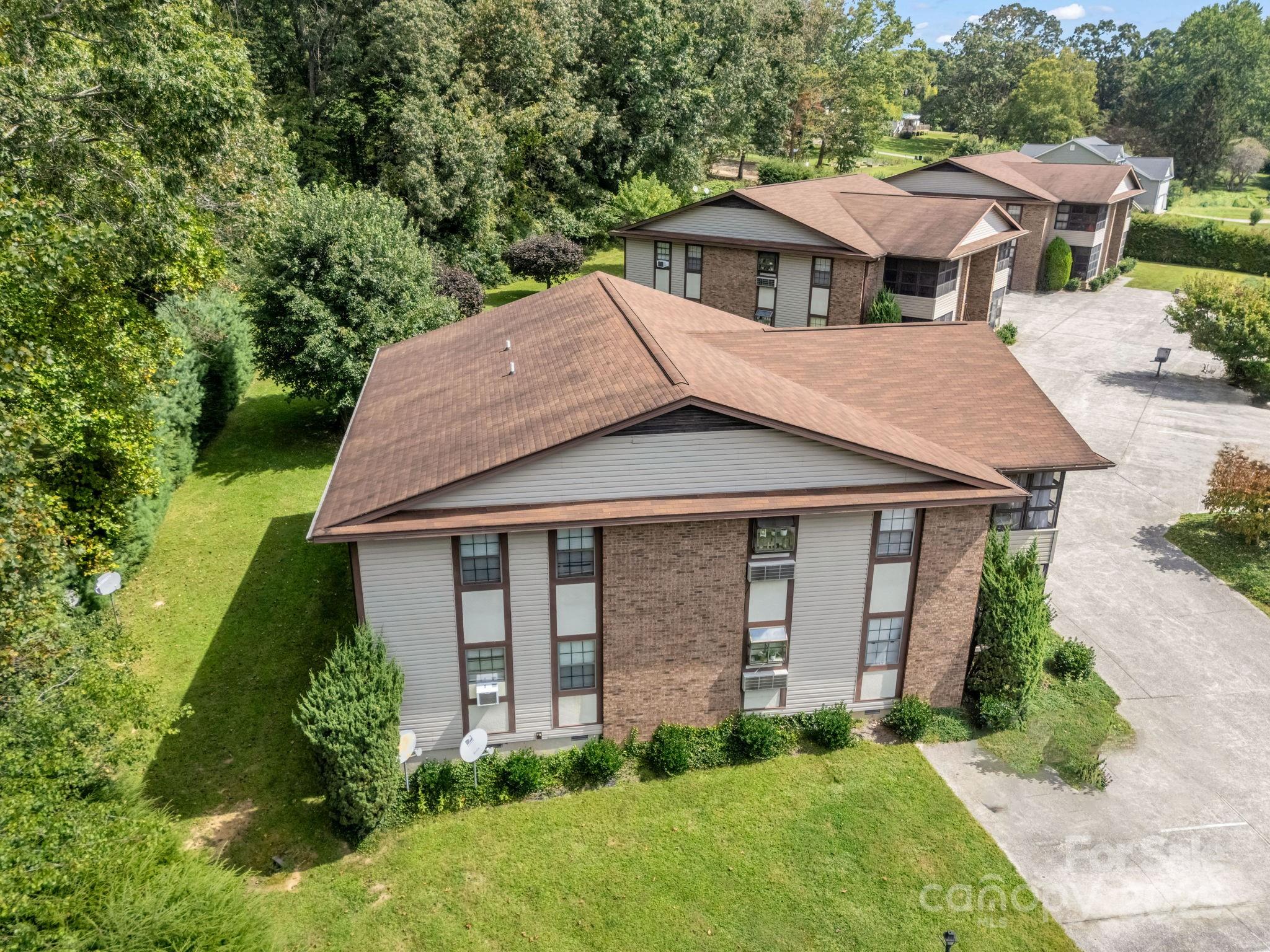 45 Indian River Road Hendersonville NC 28791