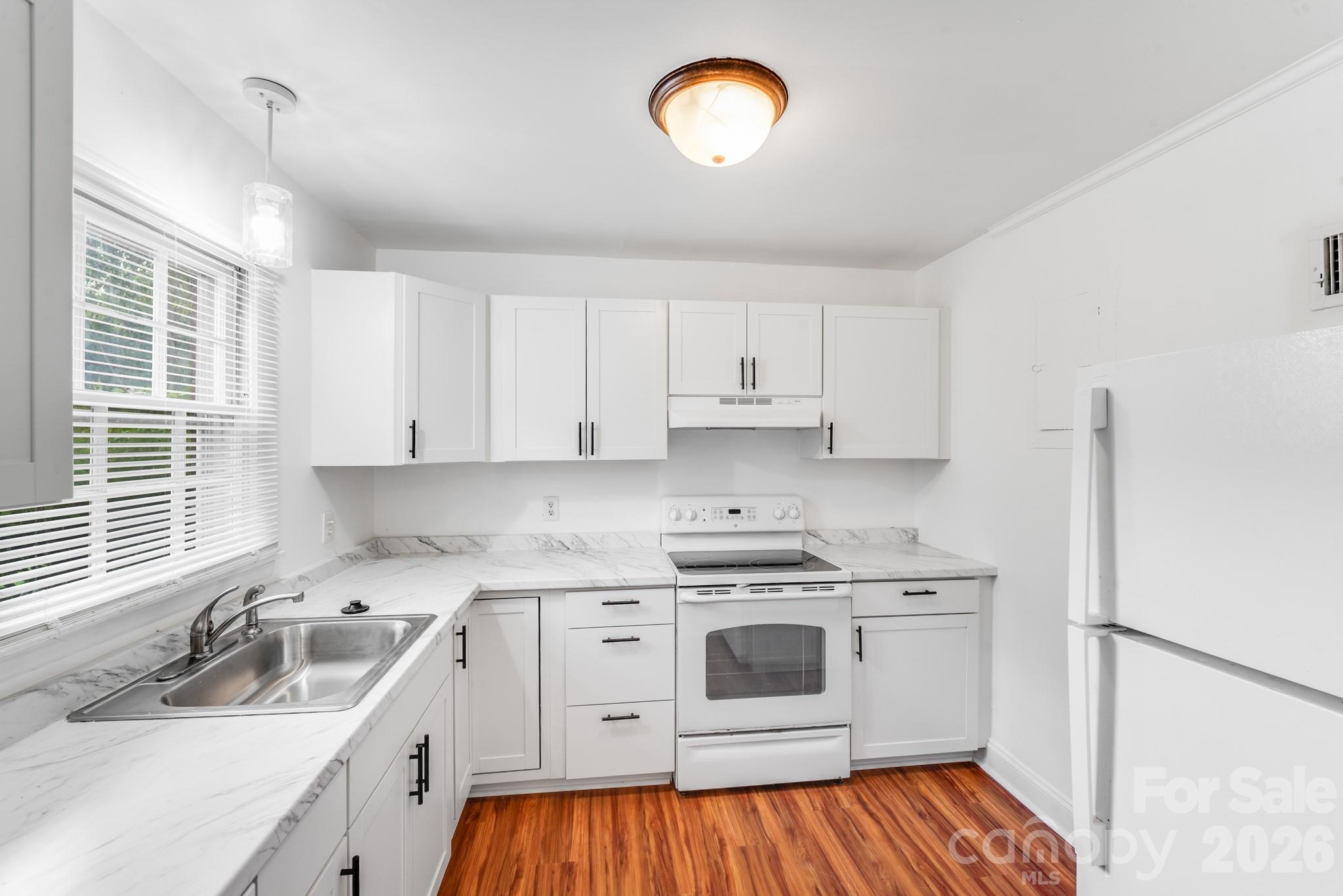 405 W Harvie Avenue Gastonia NC 28052
