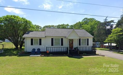 3210 28th Avenue Drive NE Hickory NC 28601