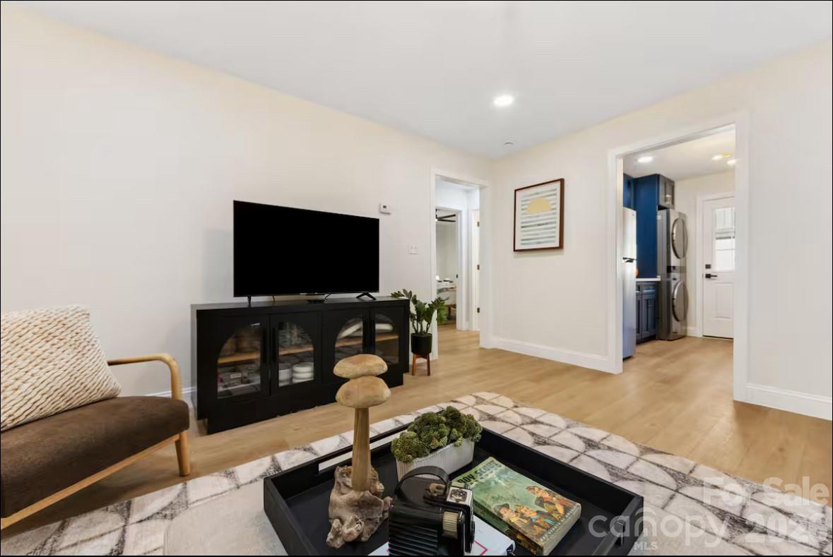3445/3447 Tappan Place Charlotte NC 28205