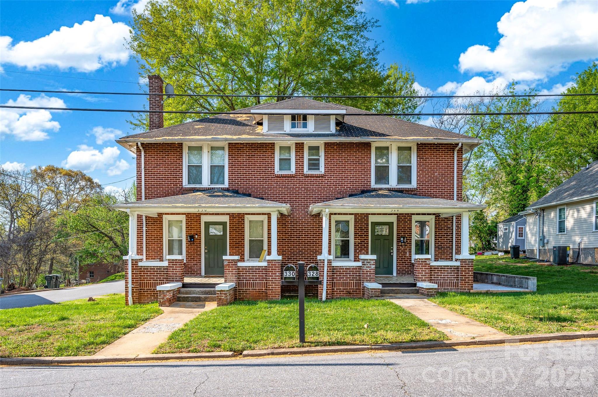 328-330 3rd Avenue SE Hickory NC 28602