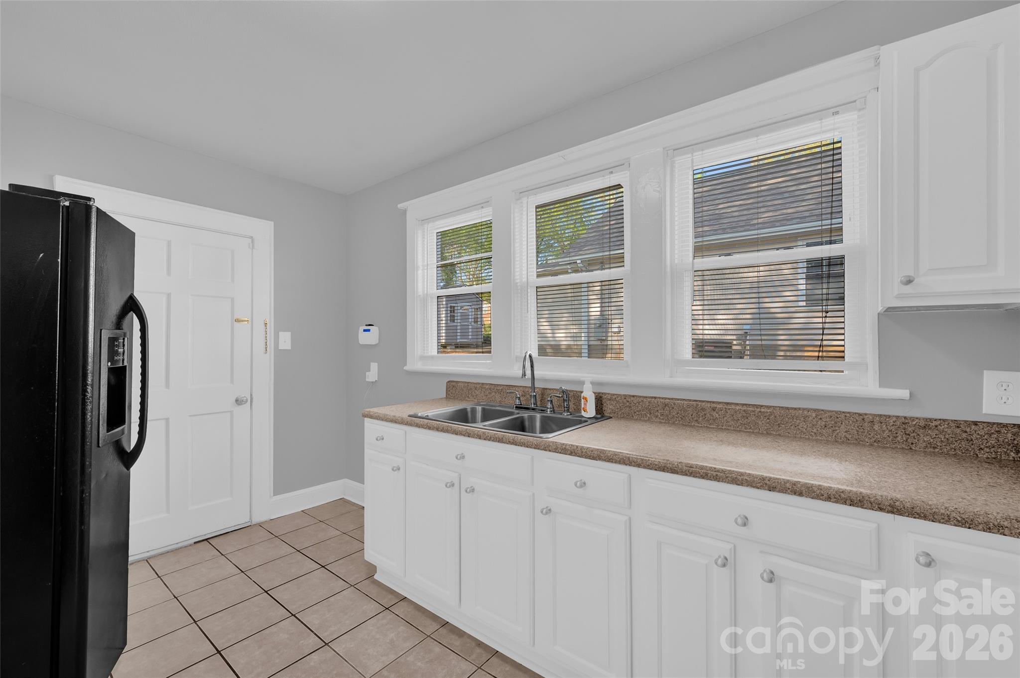 328-330 3rd Avenue SE Hickory NC 28602