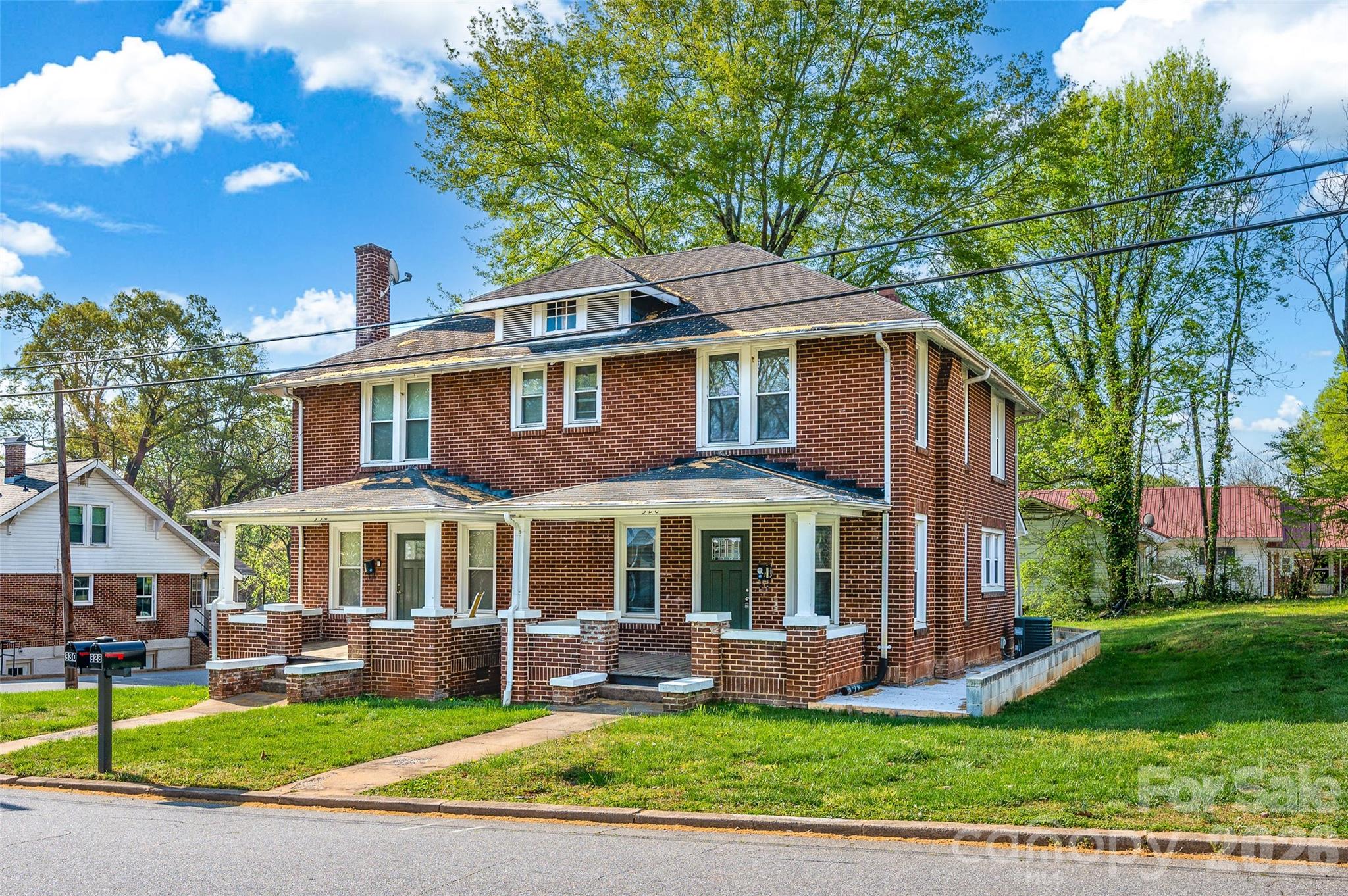 328-330 3rd Avenue SE Hickory NC 28602