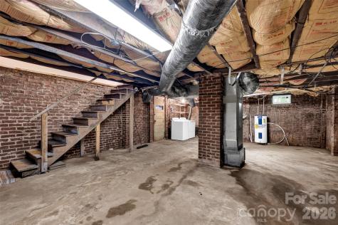 328-330 3rd Avenue SE Hickory NC 28602