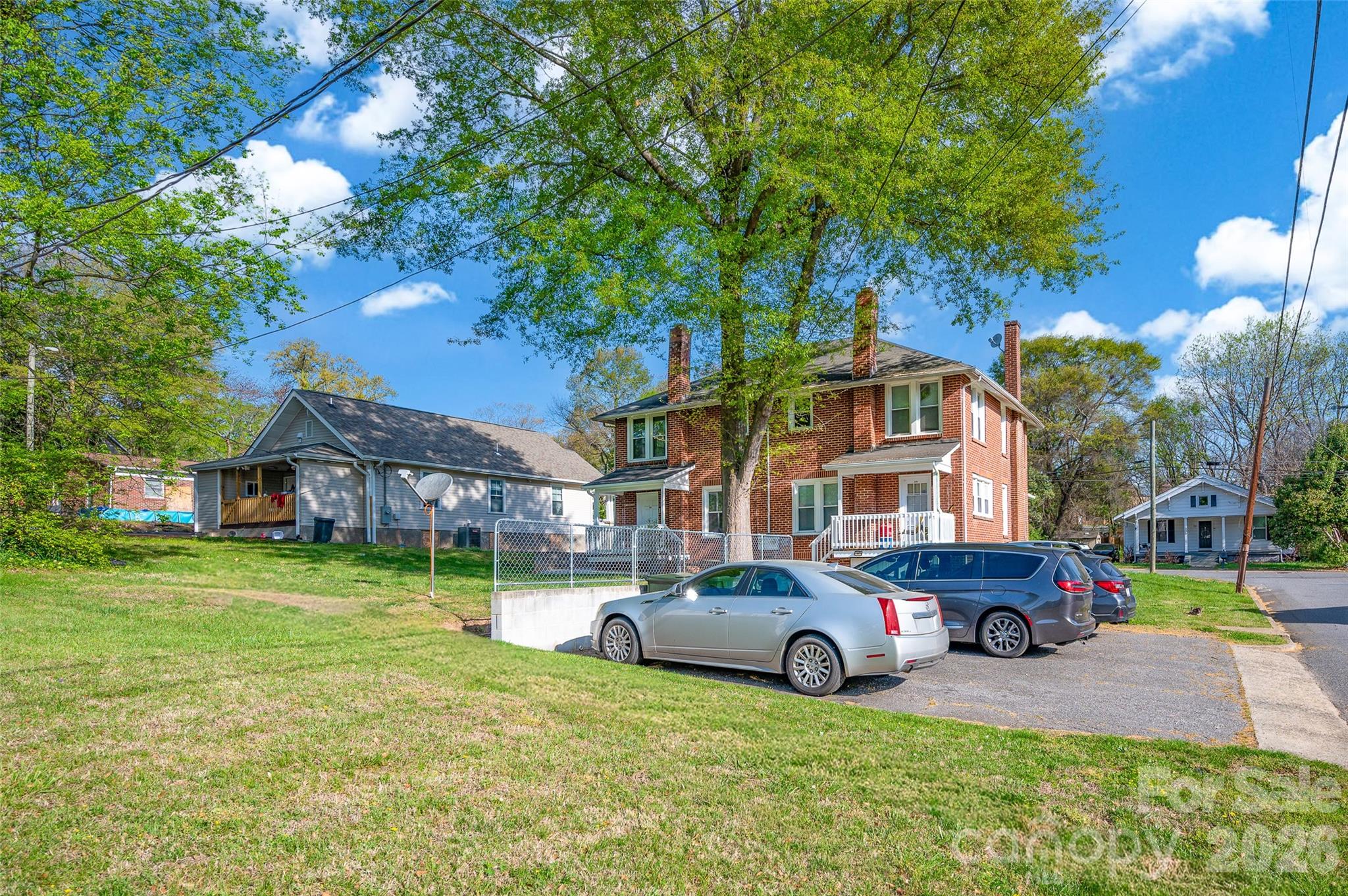 328-330 3rd Avenue SE Hickory NC 28602