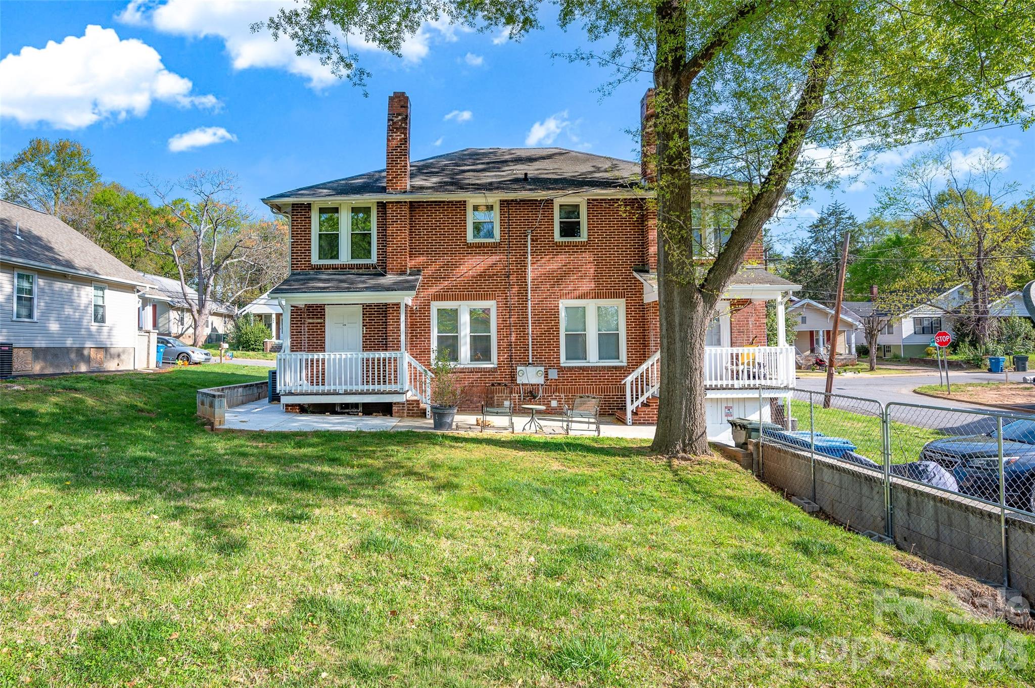 328-330 3rd Avenue SE Hickory NC 28602
