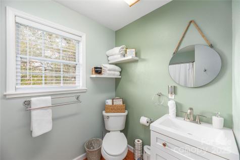 223 Davidson Road Swannanoa NC 28778