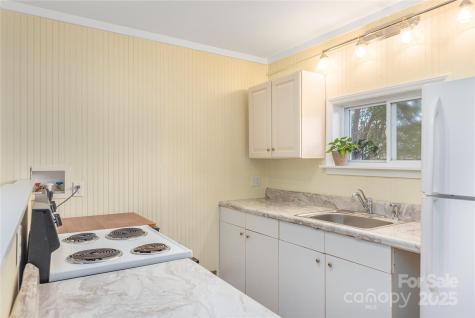 223 Davidson Road Swannanoa NC 28778